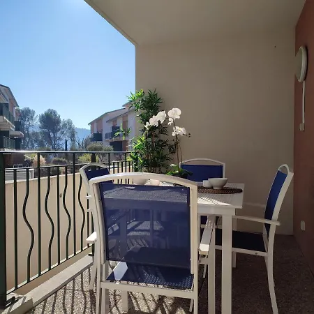 Le Romarin - Climatisation Piscine & Parking Prive Apartment Greoux-les-Bains Exterior photo